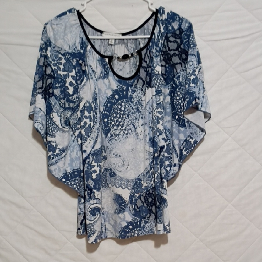 Notations Blue and White Patterned Blouse